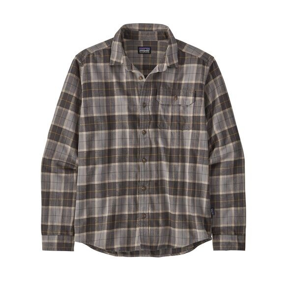 Patagonia Men's Long-Sleeved Cotton in Conversion Fjord Flannel Shirt : Beach Plaid : Forge Grey