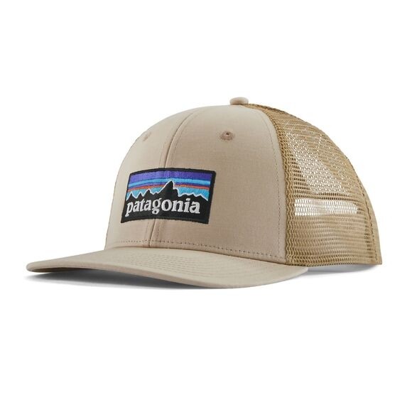 Patagonia P-6 Logo Trucker Hat : Oar Tan w/ Classic Tan